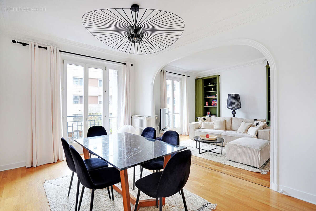 Appartement à LEVALLOIS-PERRET