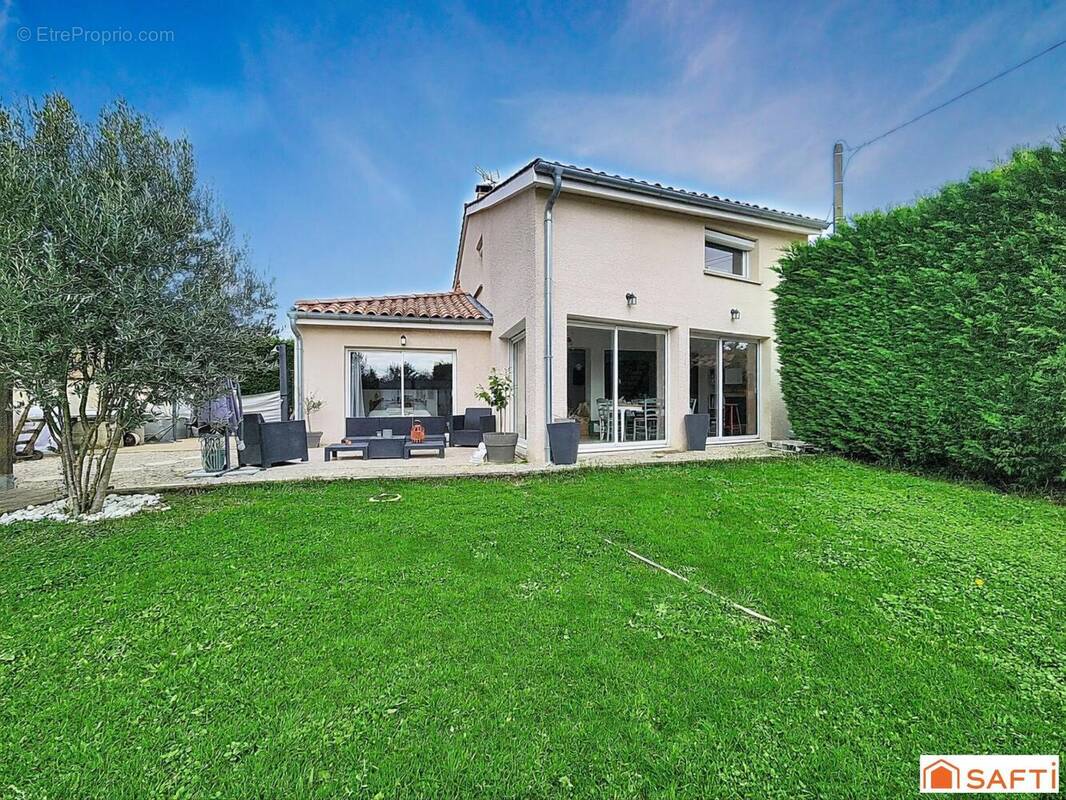 Photo 1 - Maison à SAINTE-EUPHEMIE