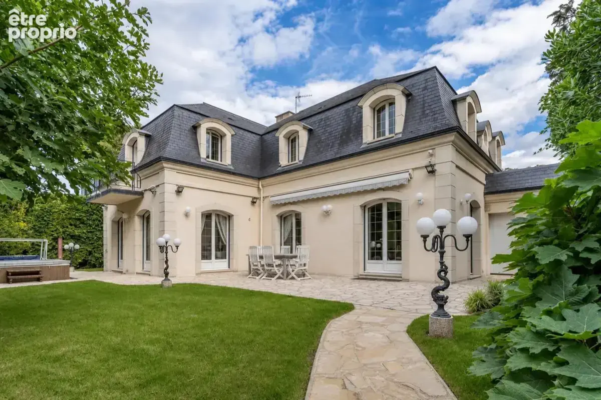 Maison à SAINT-GRATIEN