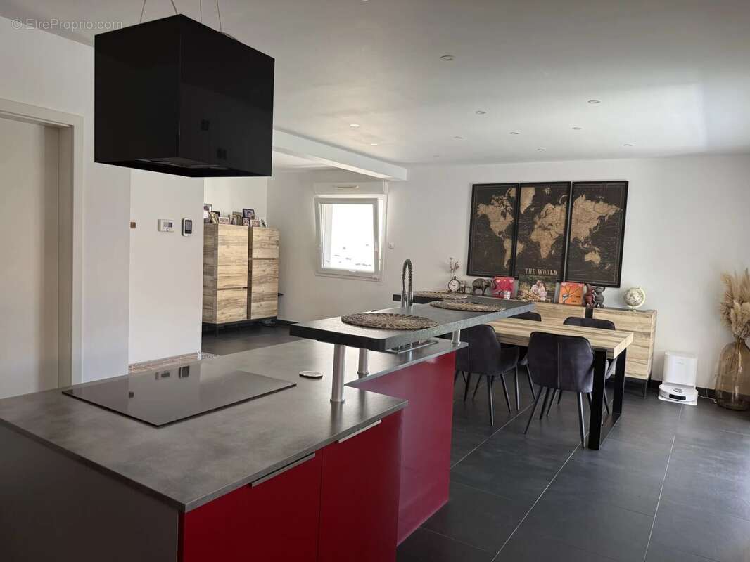  Maison familiale de 127,45 m² habitables avec jardin, terrasse et garage - photo 8