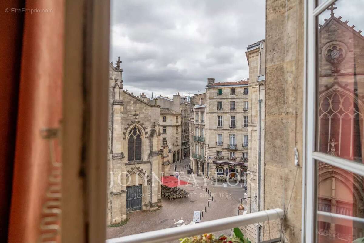 Appartement à BORDEAUX