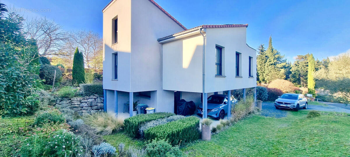 Maison à PONT-DU-CHATEAU