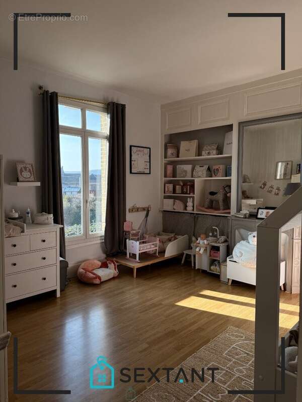 Superbe Maison de Maître de 215 m² à Saint-Aubin-lès-Elbeuf - photo 4