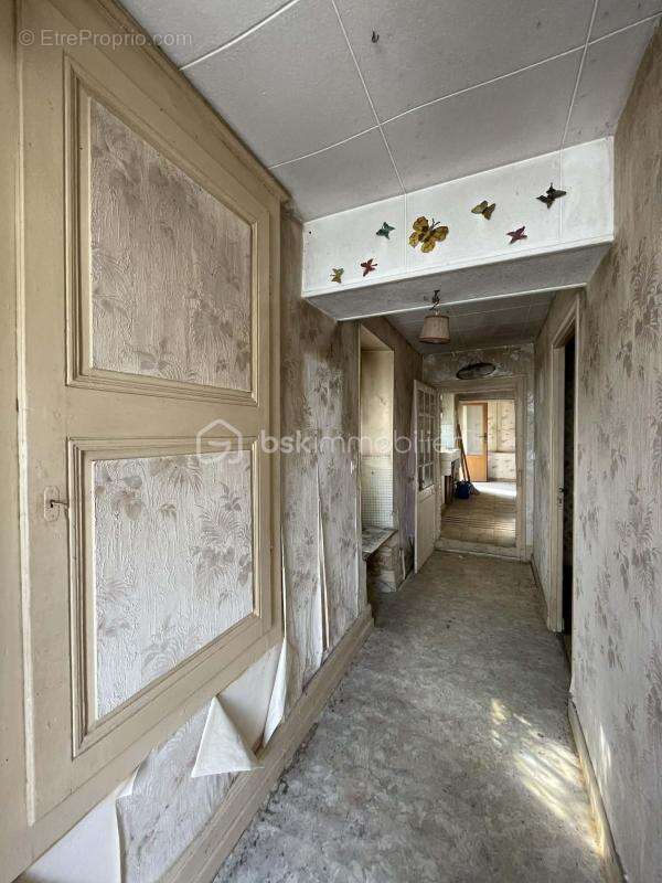 Maison à SOMMEVOIRE
