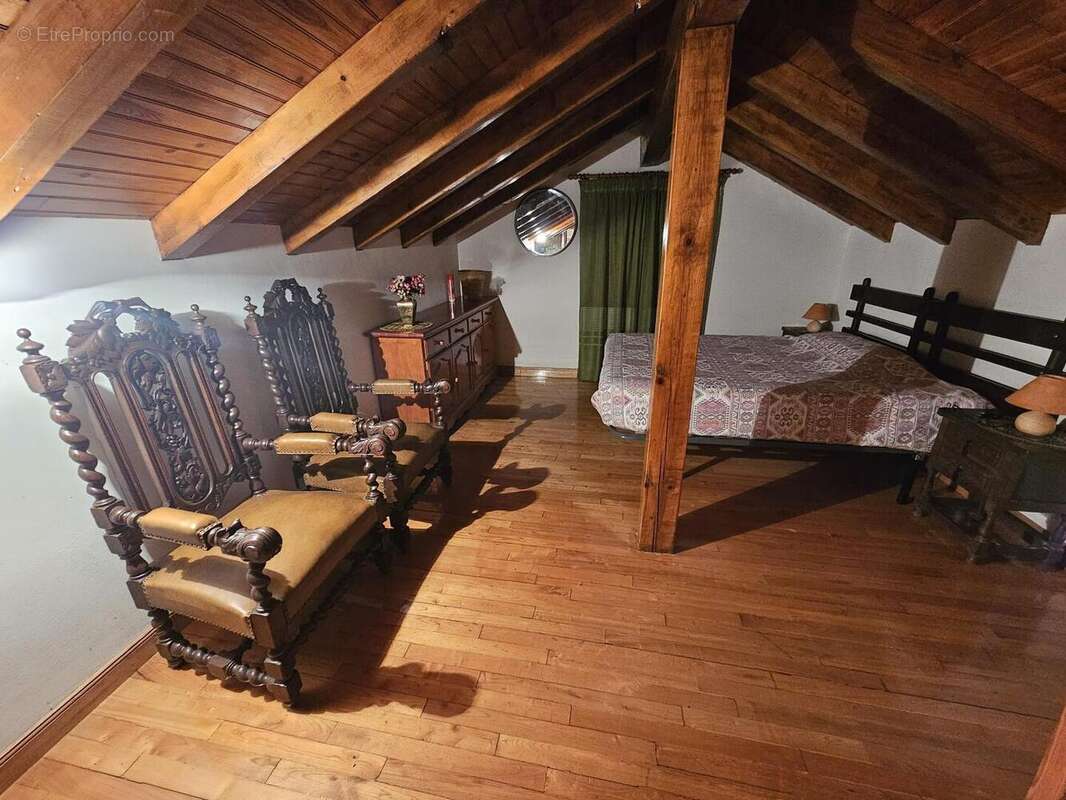 1000035643 - Maison à ASPET