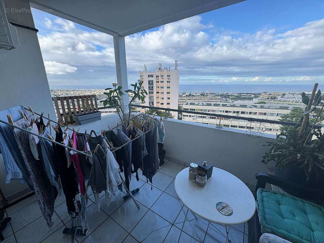 Appartement à SAINT-DENIS