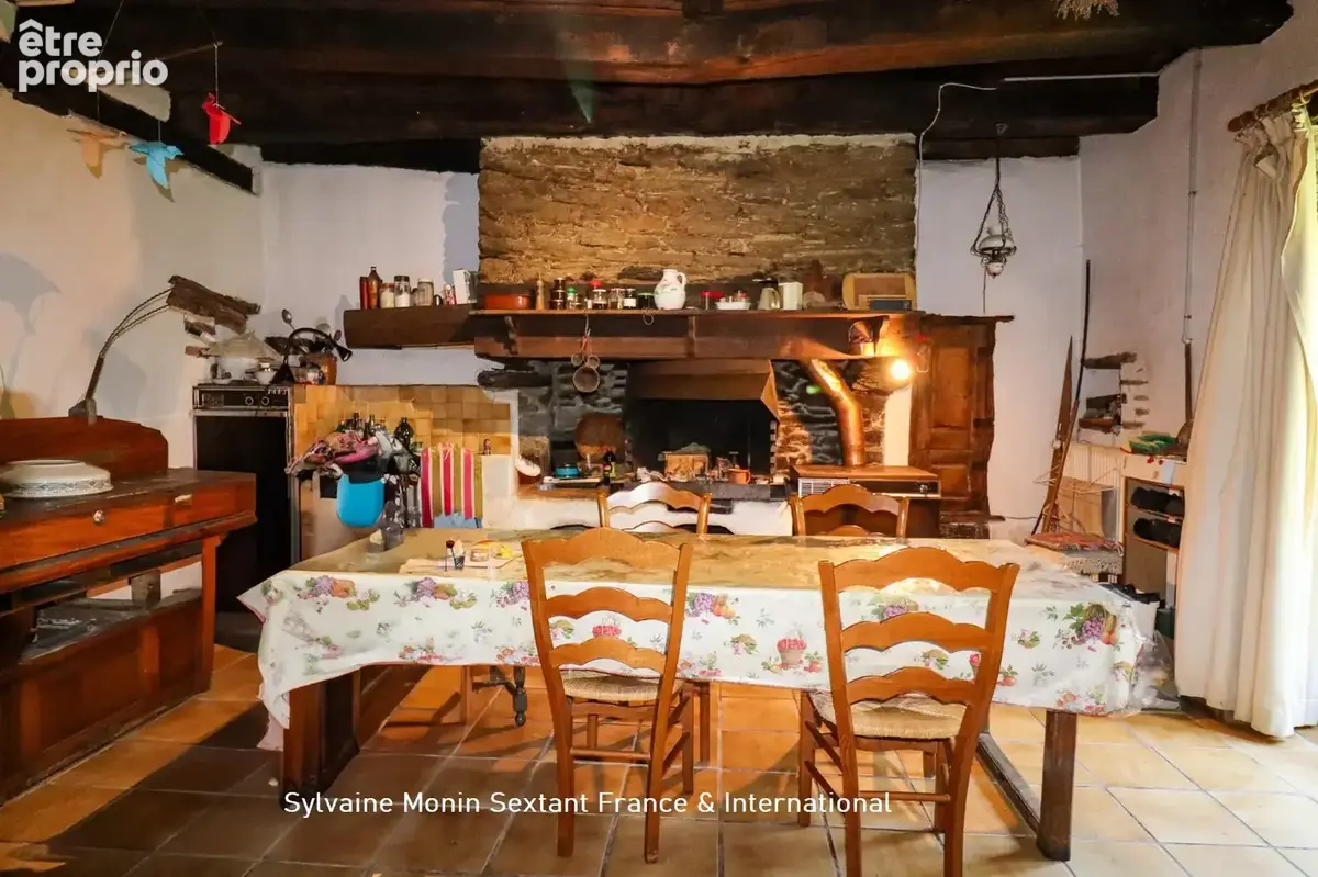 Grande maison familliale de 5 chambres offrant de superbes volumes et une dépendance exceptionnelle dans un cadre privilégié - photo 9