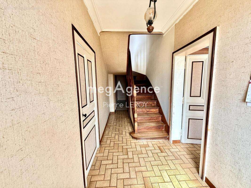 Maison à LES PONTS-DE-CE