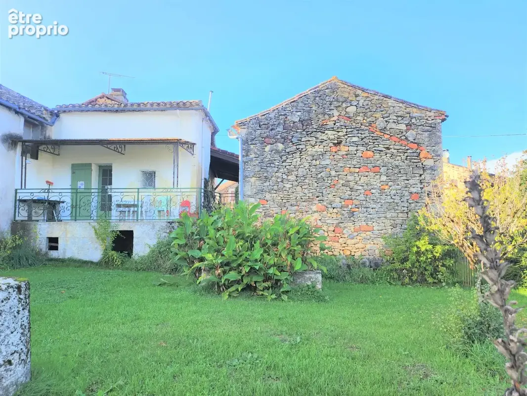 Maison à CUZORN