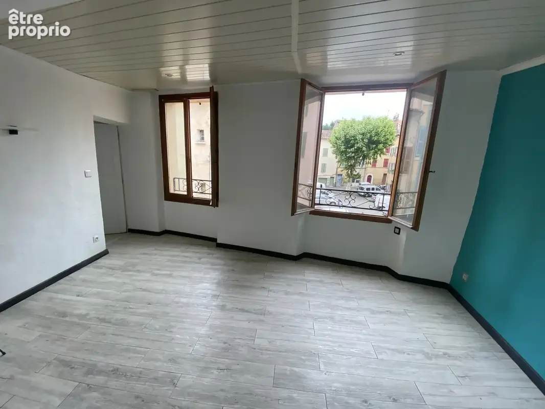 Vente - draguignan t2 + 60.44m2 - photo 3