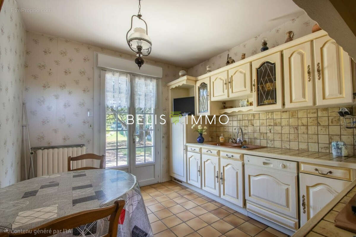 Maison à MONTLOUIS-SUR-LOIRE