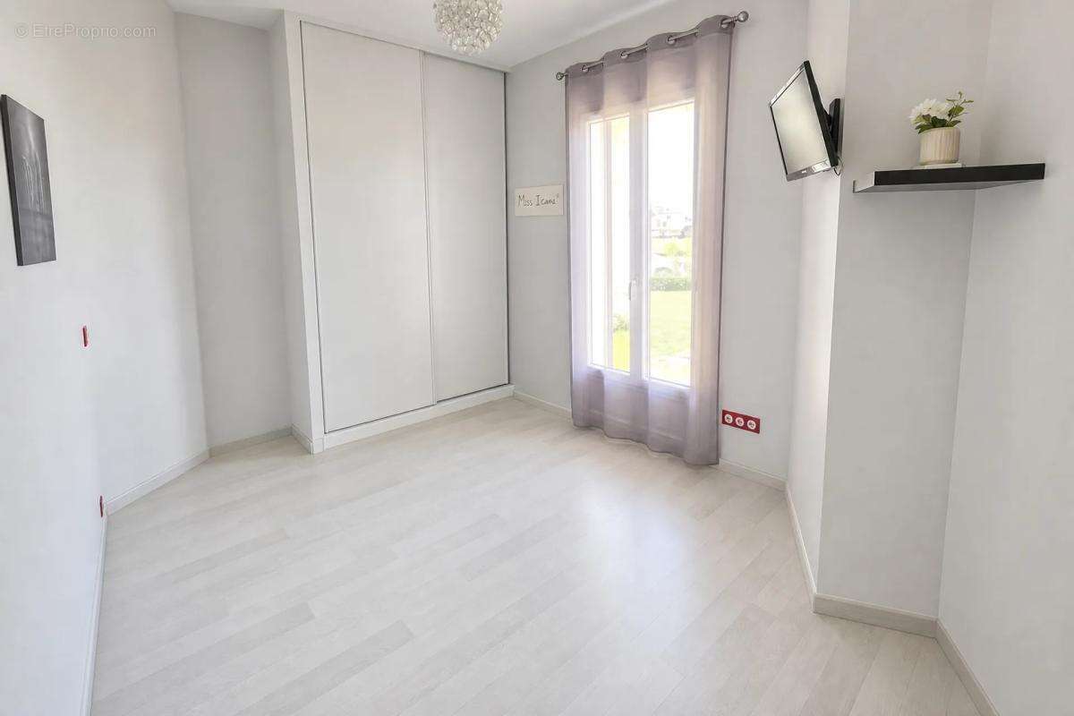 Maison moderne 119 m² à Montaigu-de-Quercy - photo 7