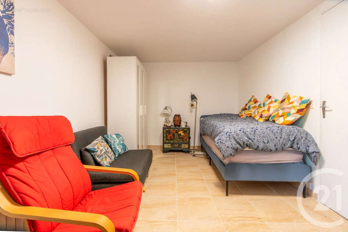 Maison à SAINT-MAUR-DES-FOSSES