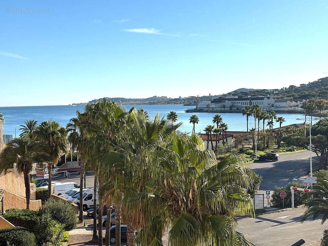 Appartement à COGOLIN