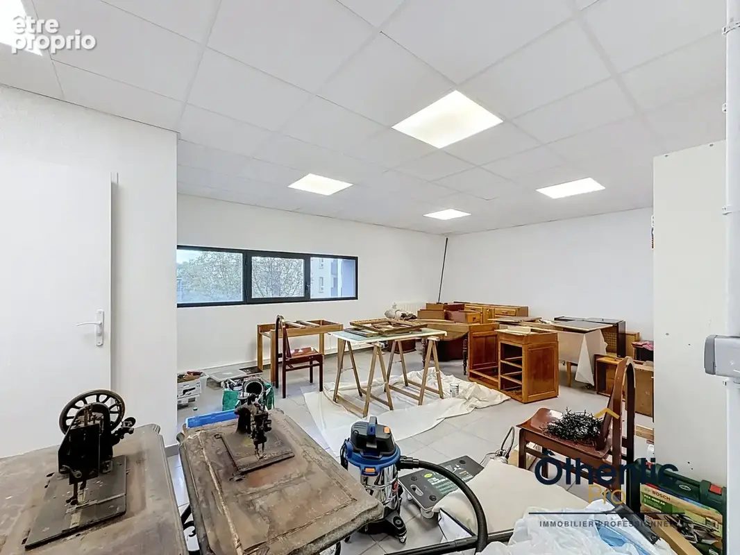 Bourgoin-jallieu — à vendre, local professionnel de 157 m2 - photo 6