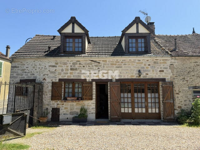 Maison à NAINVILLE-LES-ROCHES