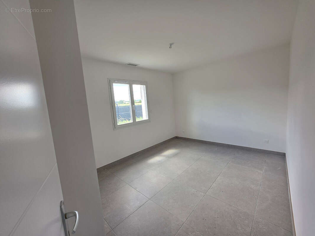 Villa neuve - photo 3