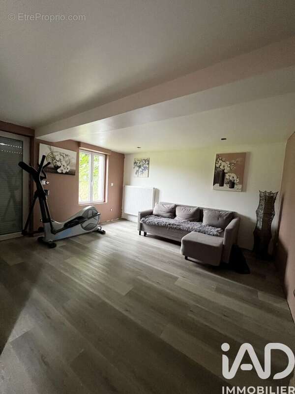 Photo 3