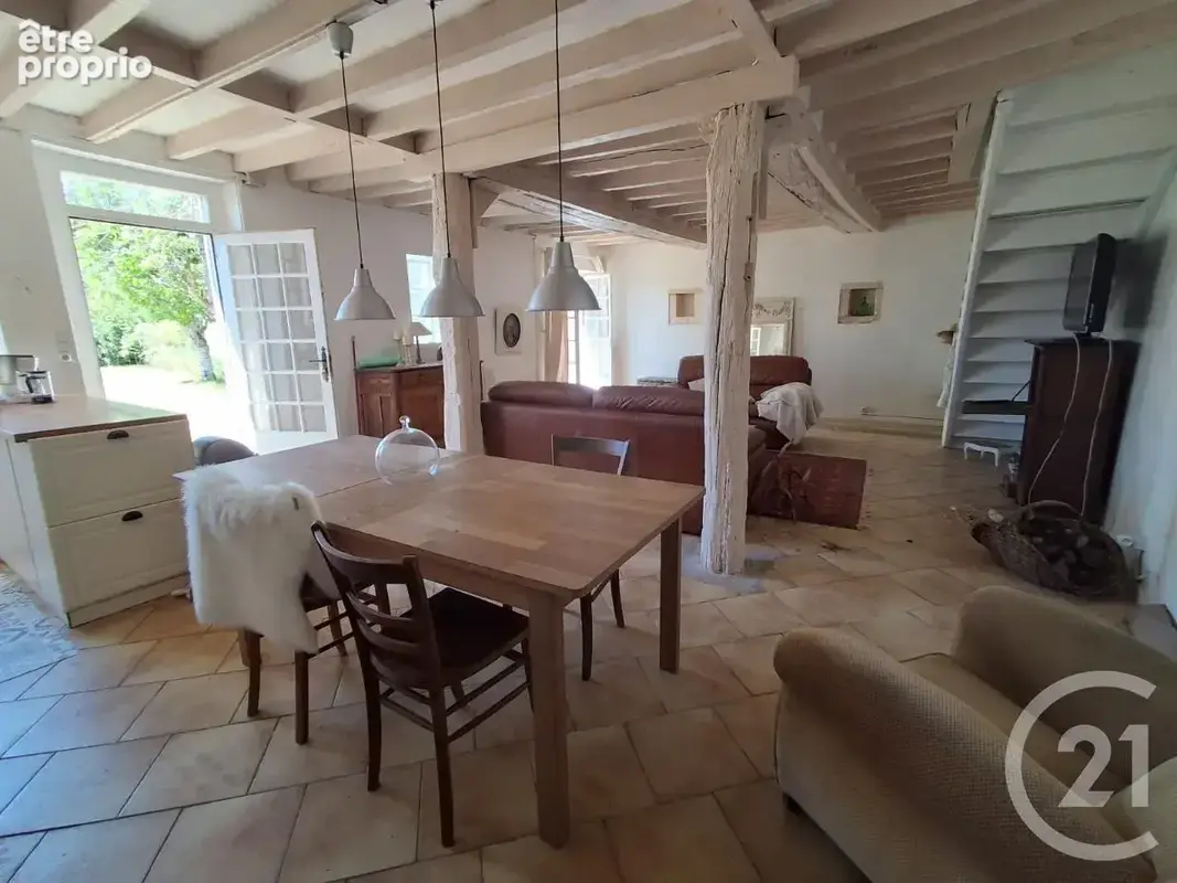 Maison 4 pièces 119 m² à vendre à Etais-La-Sauvin (89480) - photo 2