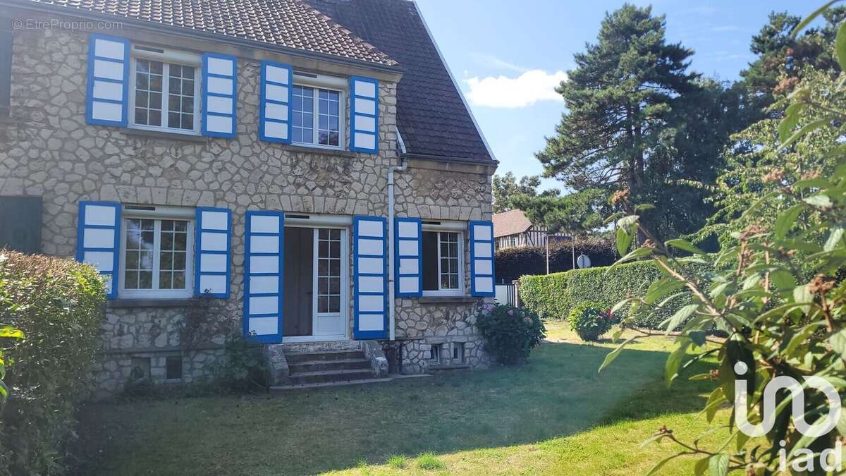 Maison 121 m² à Saint-Maurice-D'etelan  - photo 2