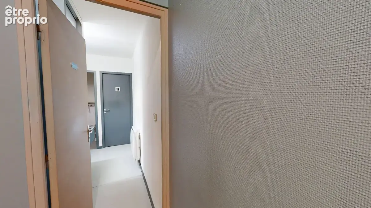 Bureaux  91 m2 - calme et lumineux - photo 7