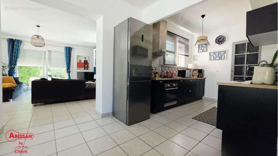 Maison 98 m² à Ales  - photo 8