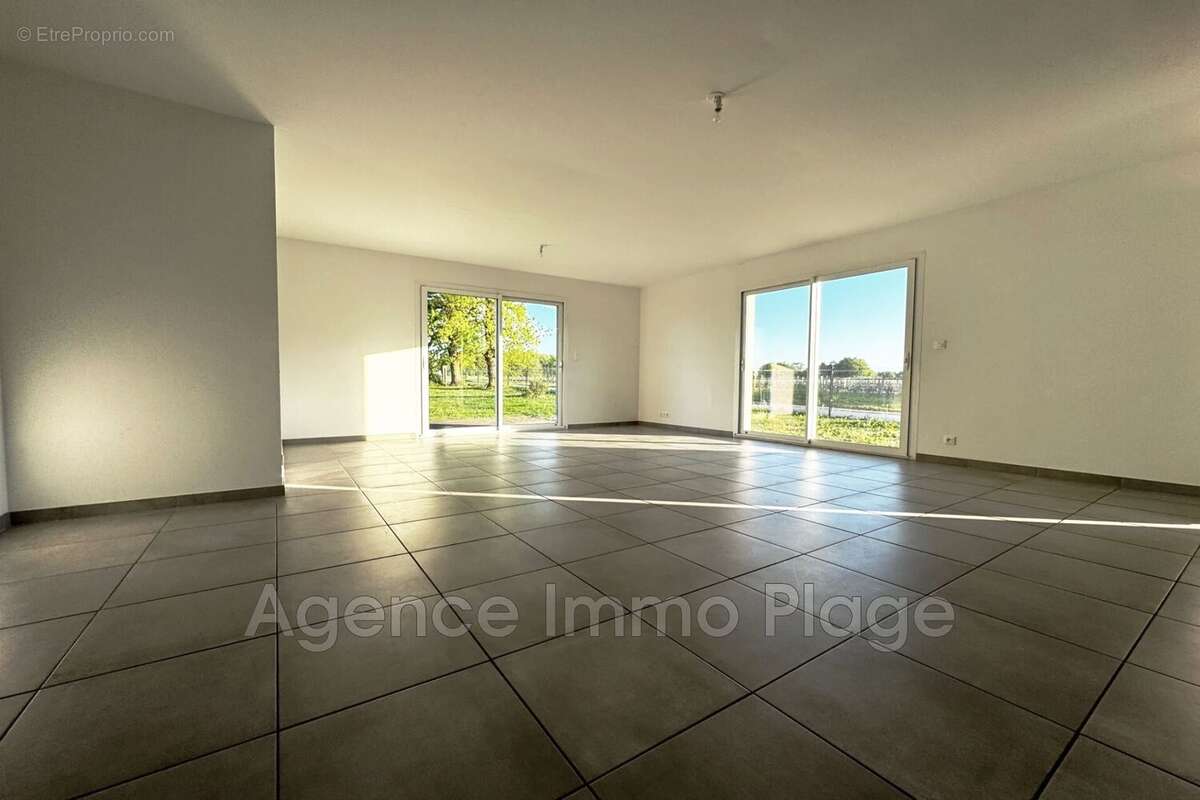 Maison à CIVRAC-EN-MEDOC