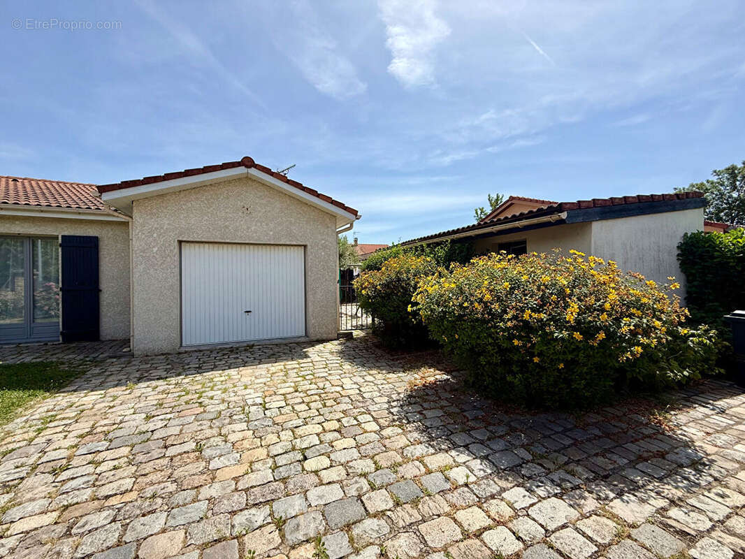 Maison à LA BOISSE
