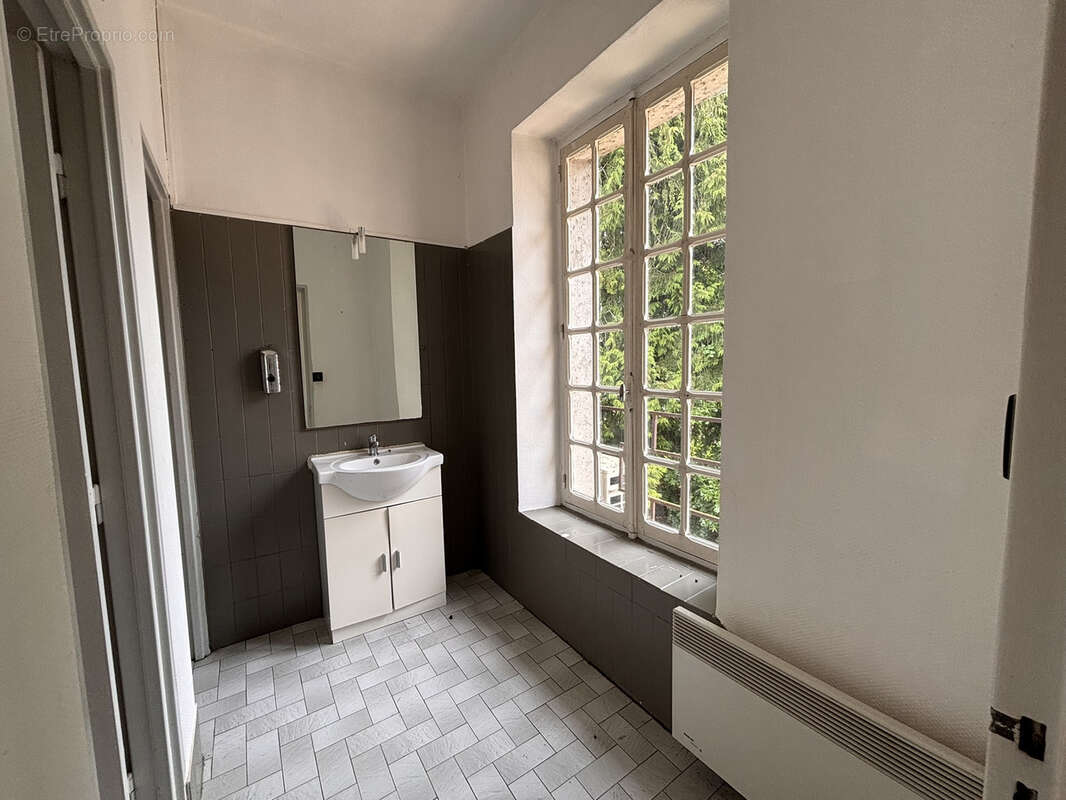 Autre à LUXEUIL-LES-BAINS