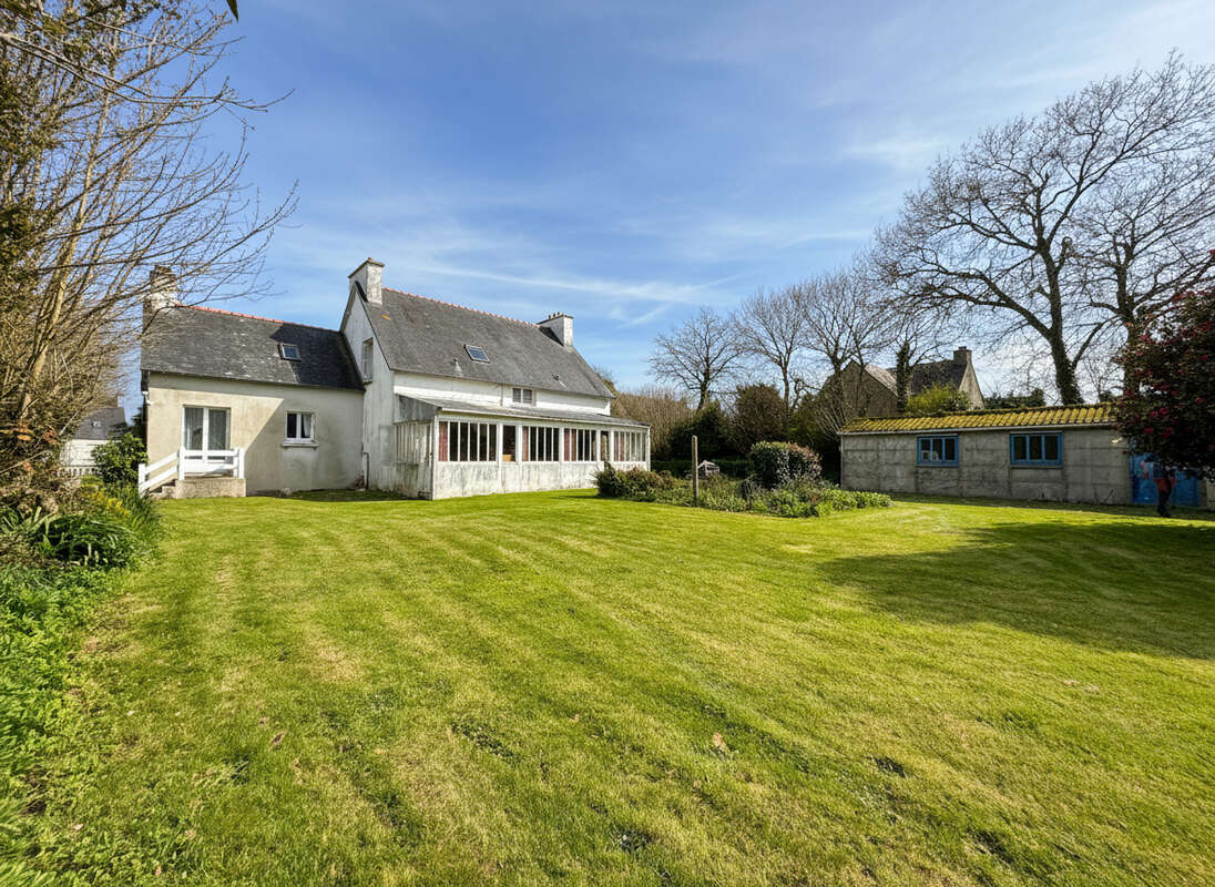 Maison à SAINT-THONAN