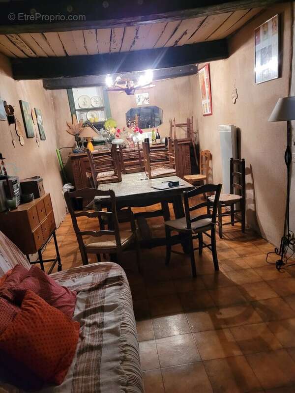 Maison à SAUMANE