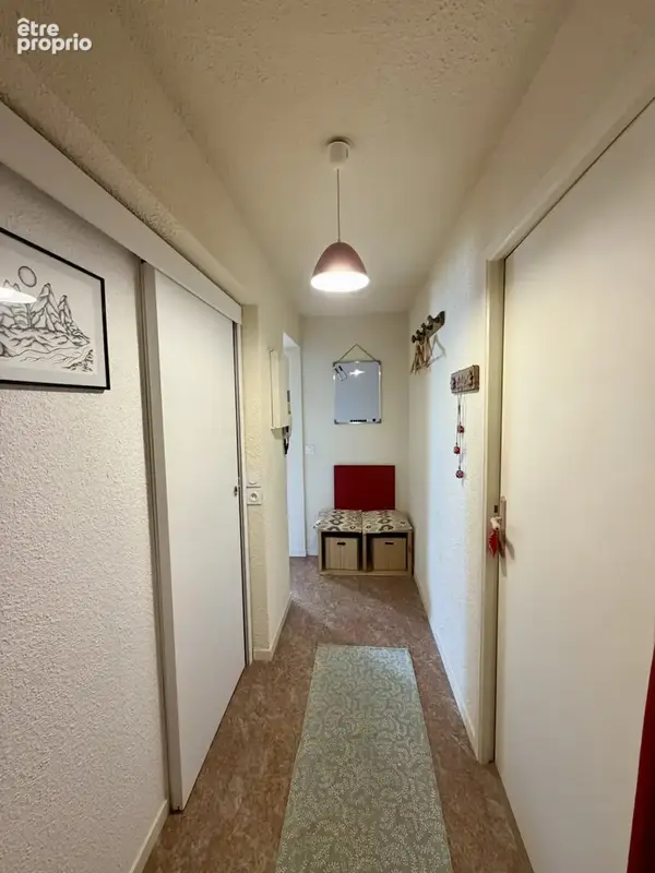 Dans une résidence au pied des pistes de ski et des commerces, venez découvrir ce bel appartement de 34m2, - photo 6