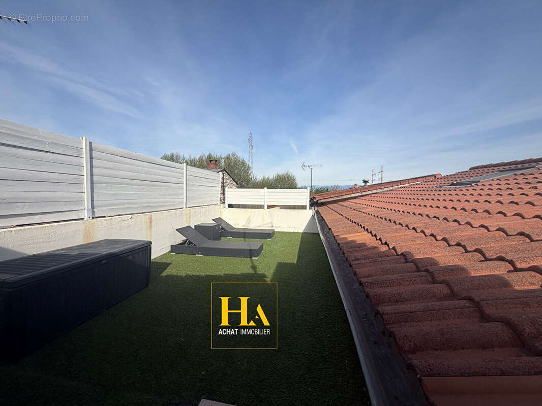 Maison à GUILHERAND-GRANGES