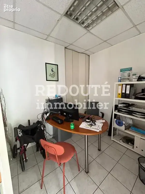A vendre local professionnel environ 26,75m5 reims centre - photo 3