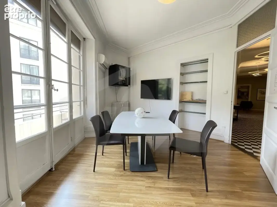 Appartement - 6P+C - 165m2 - photo 10