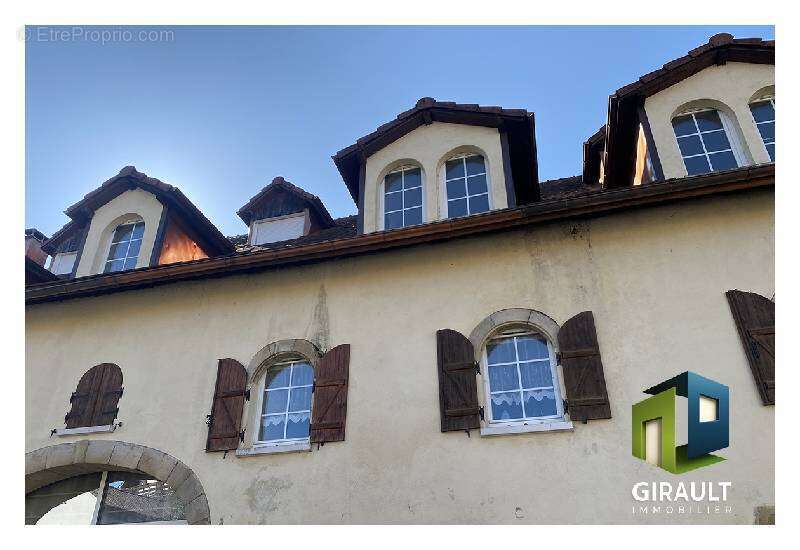 Appartement à BOUROGNE