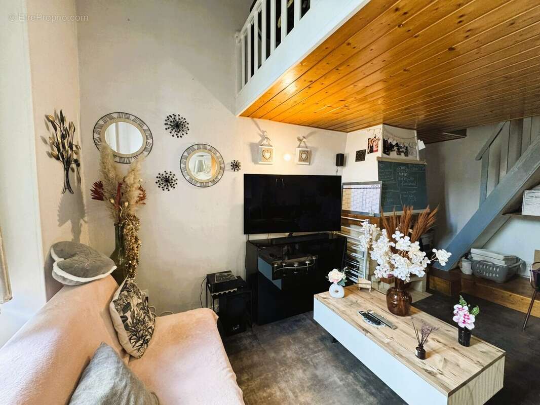 Appartement à SAINT-ETIENNE