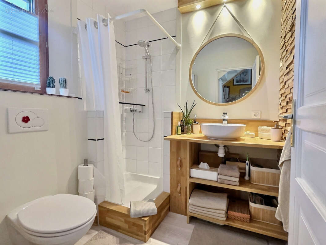 Maison à DIVONNE-LES-BAINS