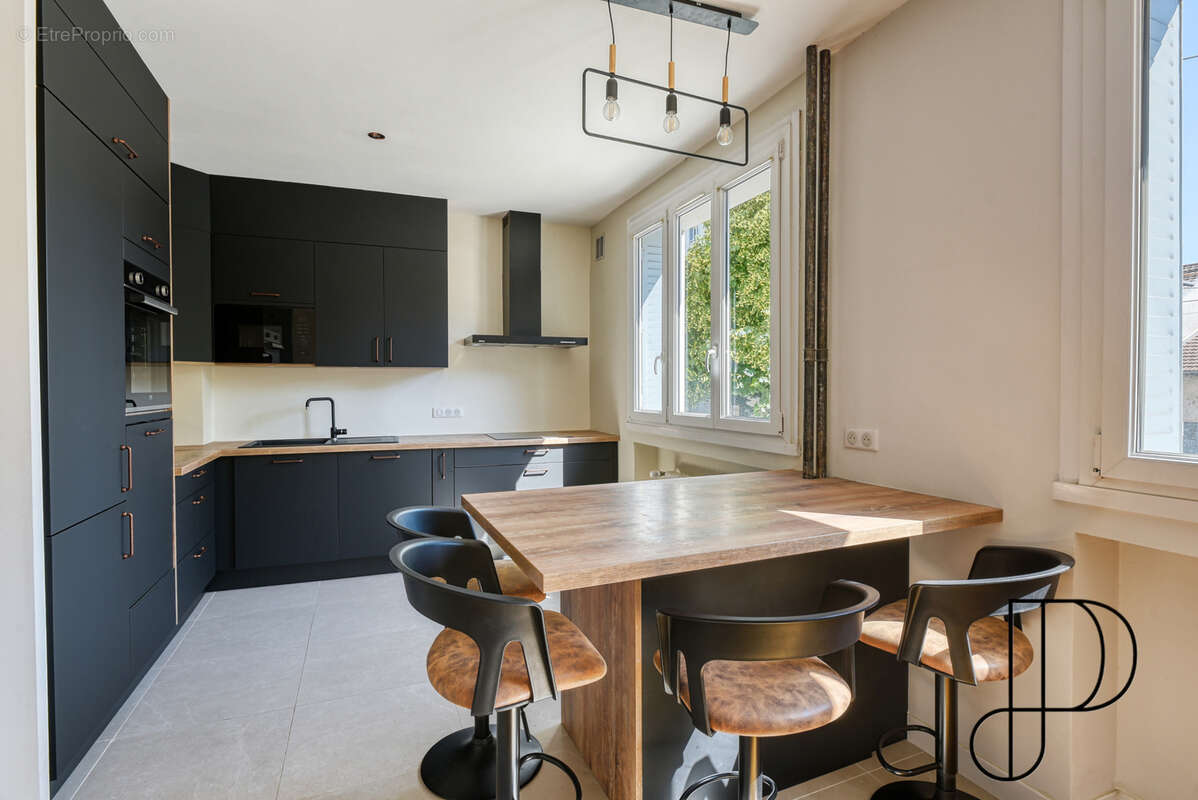 Appartement à LYON-8E