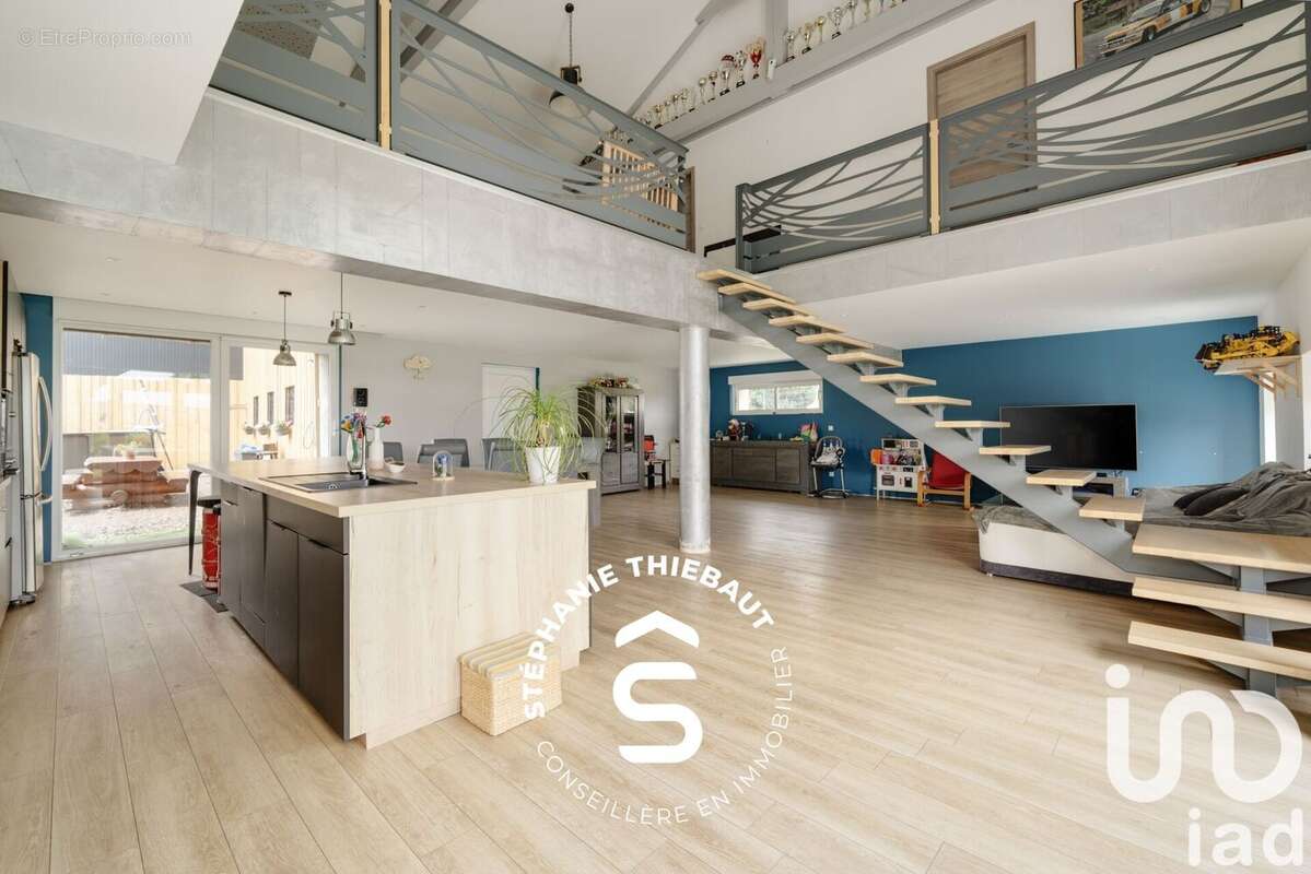 Photo 6 - Maison à DOMMARTIN-AUX-BOIS