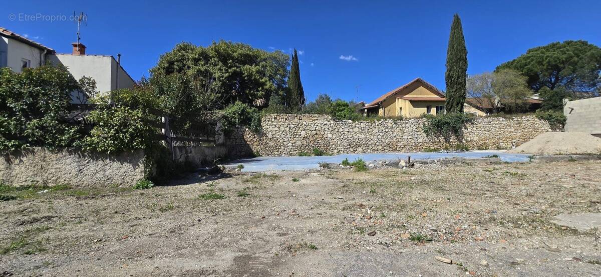 Terrain à NIMES