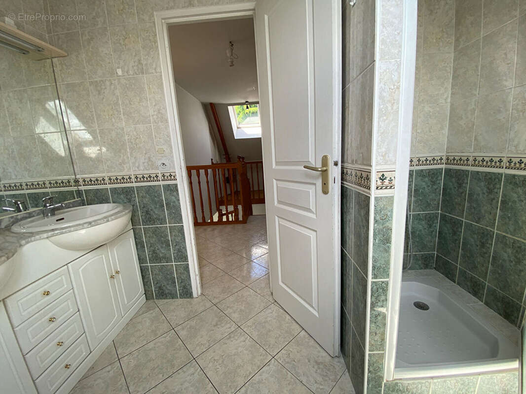 Maison non mitoyenne de 132.25 m² avec 4 chambres sur un terrain de 426 m² - photo 12