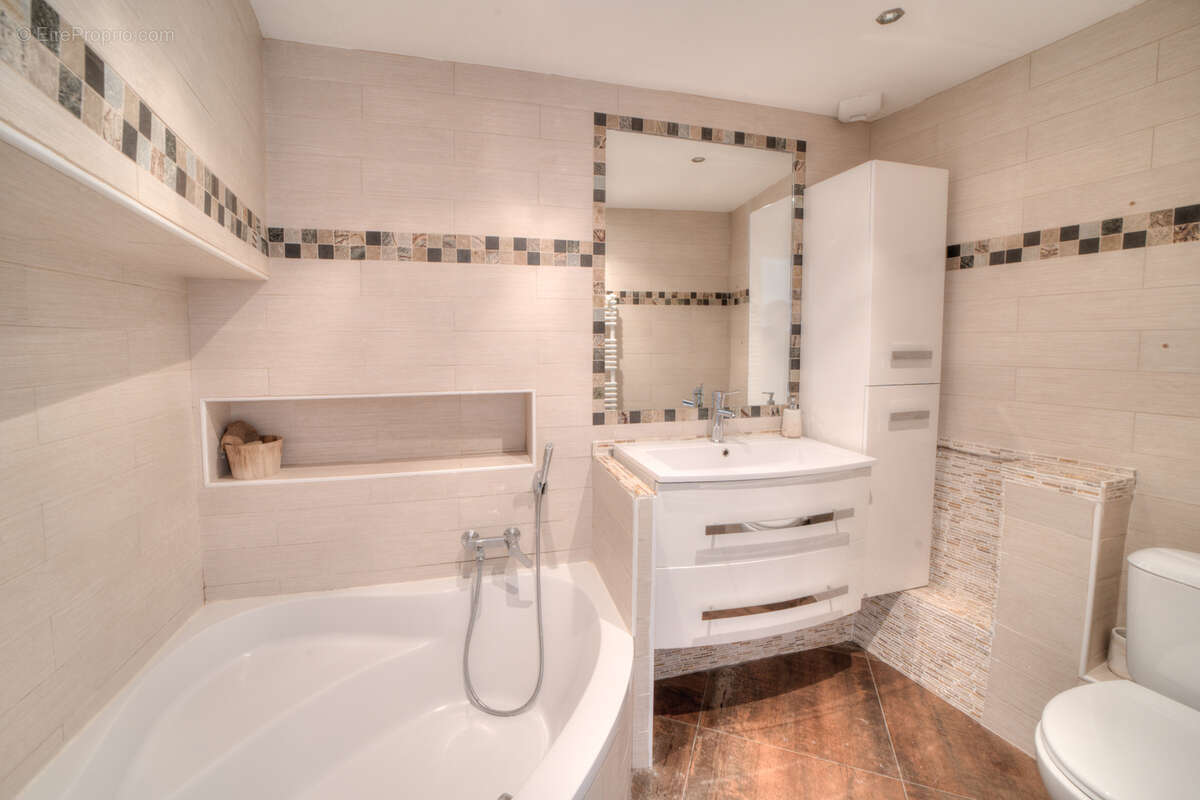 Maison à SAINT-JEAN-DE-GONVILLE