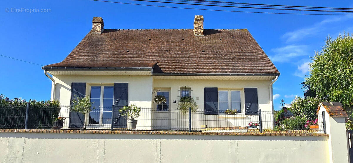 Maison à MONCHY-HUMIERES