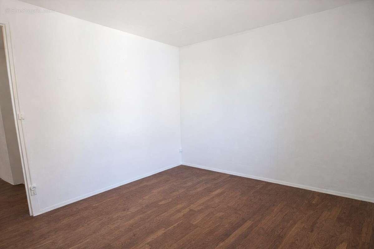 Maison à JOUET-SUR-L'AUBOIS