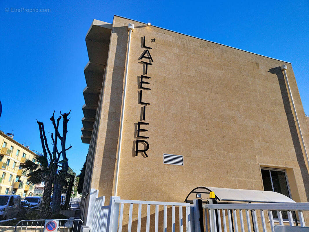 Commerce à AIX-EN-PROVENCE