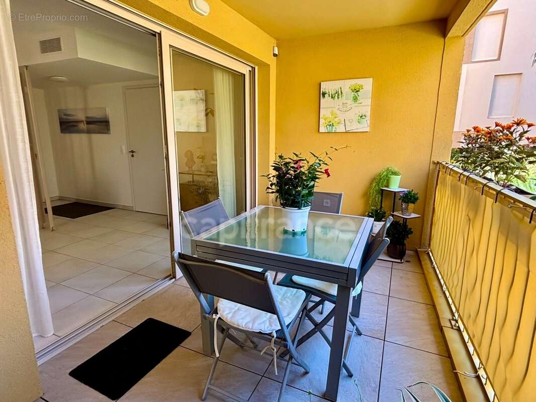 Appartement à vendre 4 pièces HYERES (83) - Plain pied - 2 parkings - 2 terrasses - photo 27