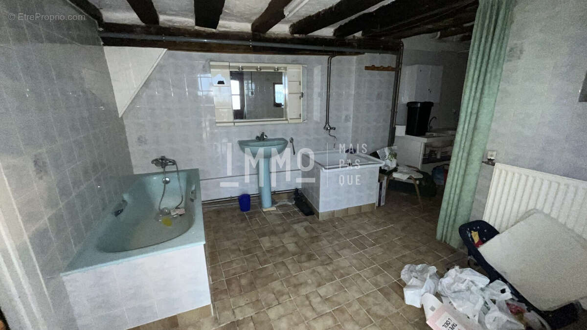 Maison à SAINT-CALAIS