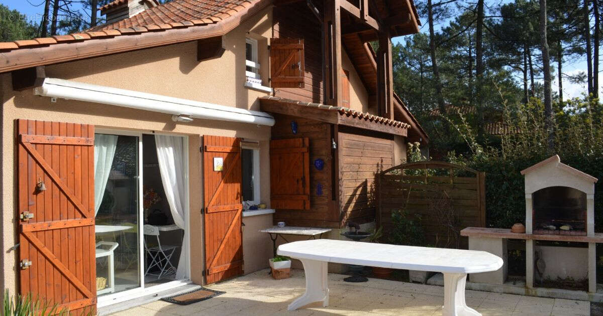 Maisonnette avec grand jardin, piscine et fort potentiel d'agrandissement Lacanau 3 pièce(s) 40 m2 - photo 2