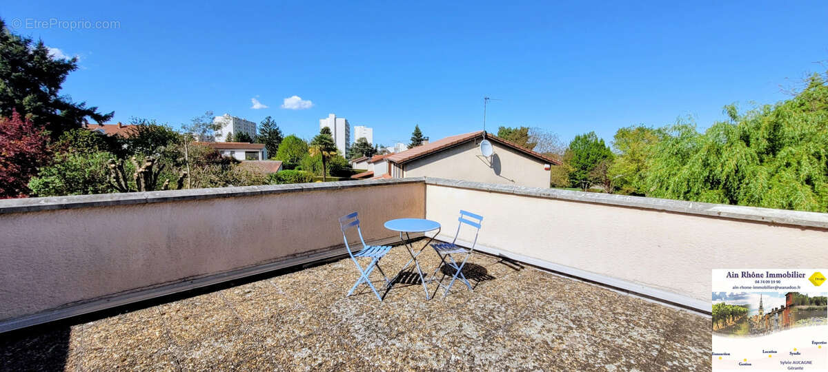 Maison à LIMAS